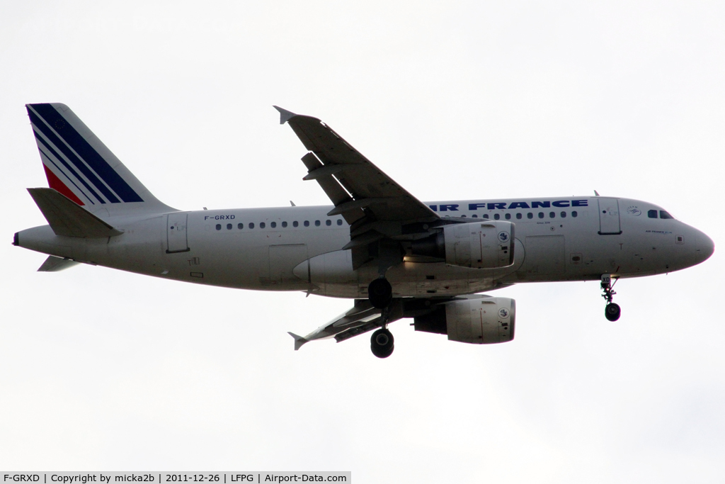F-GRXD, 2002 Airbus A319-111 C/N 1699, Landing. Scrapped in april 2023.