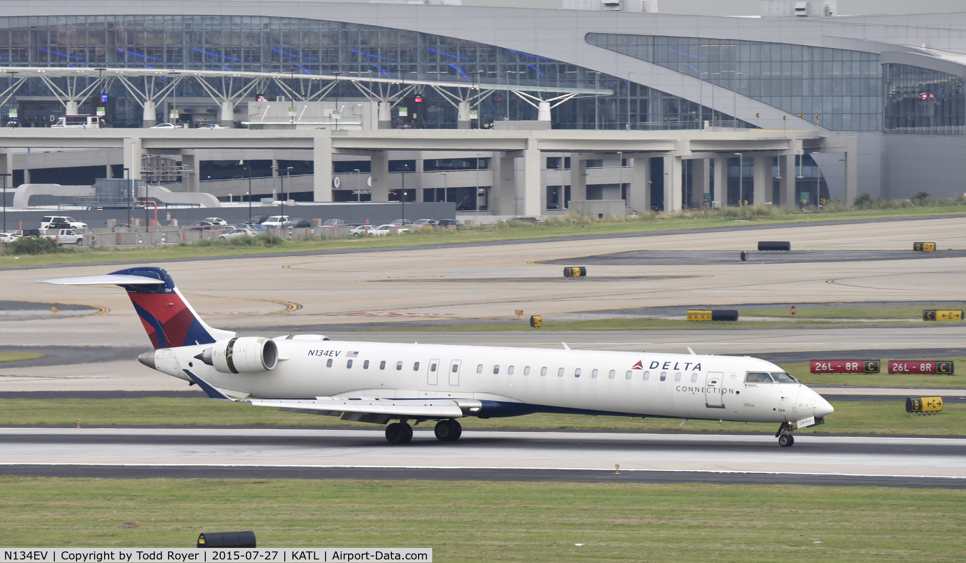 N134EV, 2009 Bombardier CRJ-900ER (CL-600-2D24) C/N 15223, Arriving at Atlanta