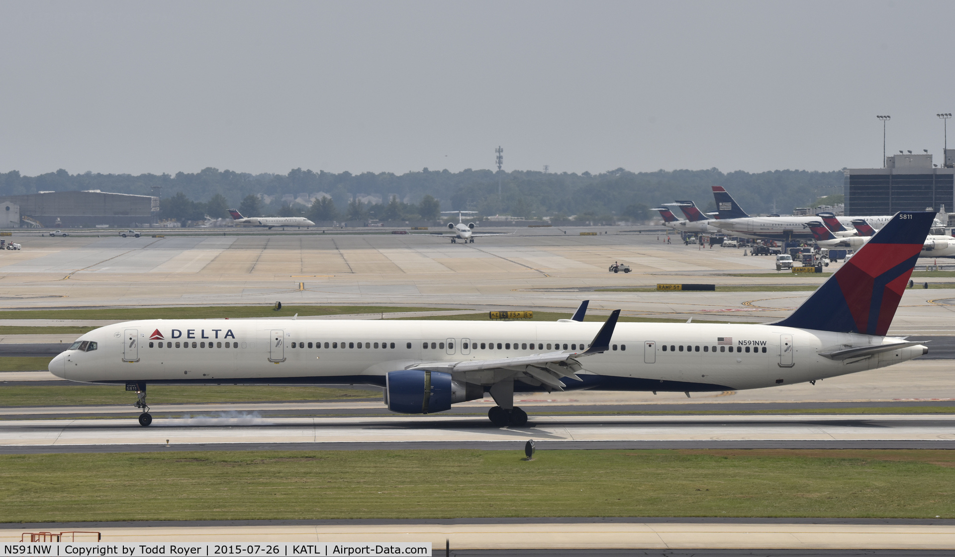 N591NW, 2003 Boeing 757-351 C/N 32991, Arriving at Atlanta