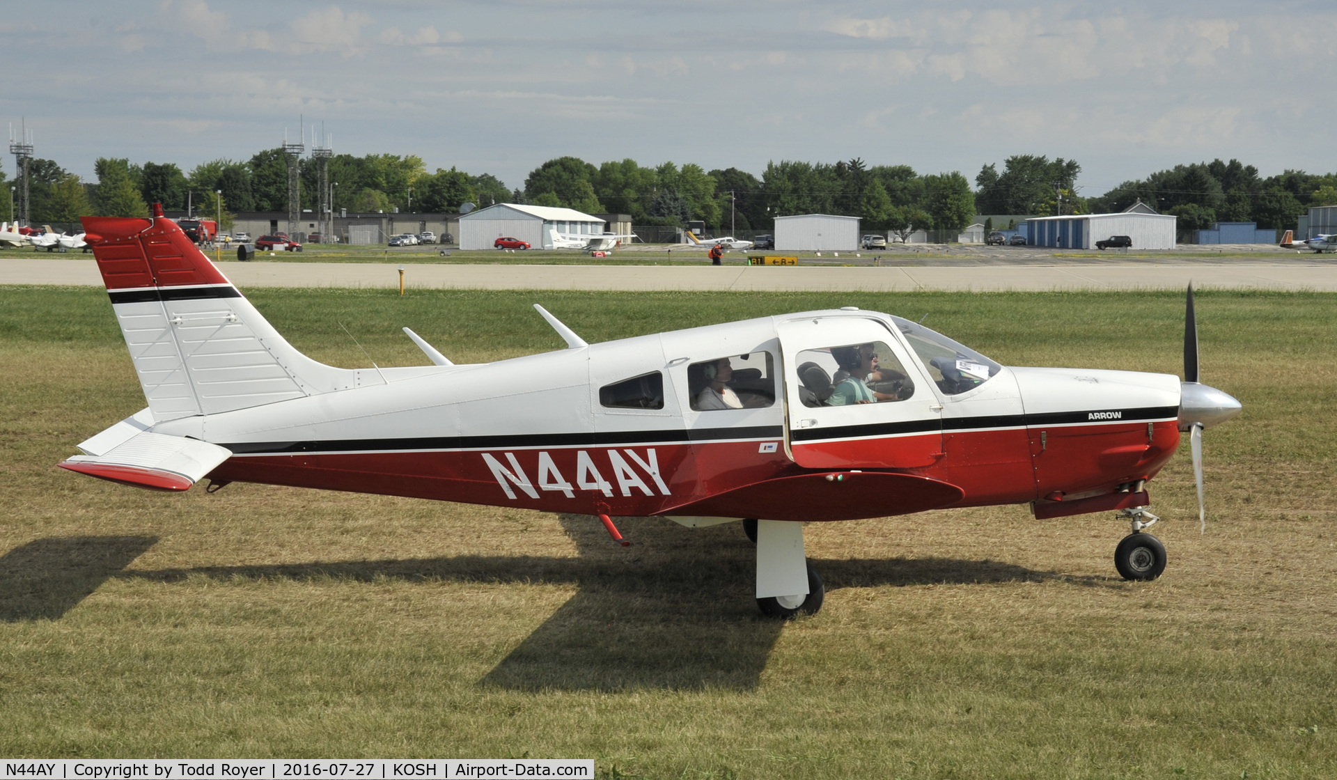N44AY, 1974 Piper PA-28R-200 Cherokee Arrow C/N 28R-7535012, Airventure 2016