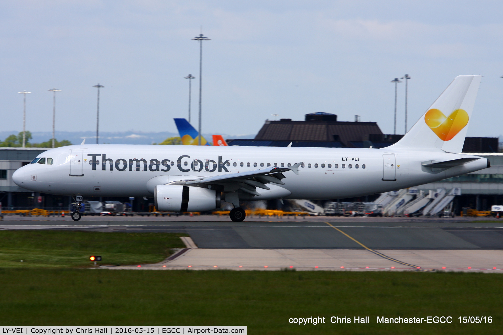 LY-VEI, 1998 Airbus A320-233 C/N 0902, operating for Thomas Cook
