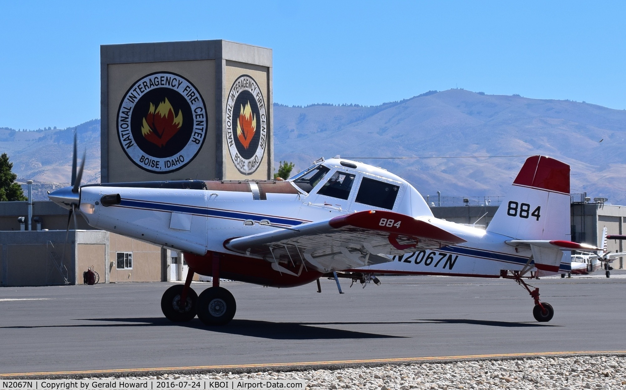 N2067N, 2013 Air Tractor Inc AT-802 C/N 802-0502, Taxiing onto the NIFC ramp for a refill of fire retardant.