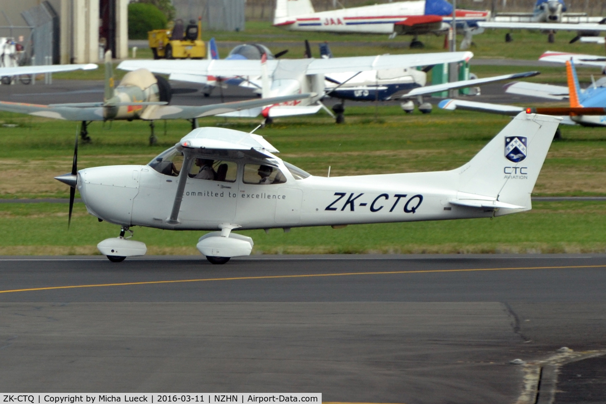 ZK-CTQ, 2005 Cessna 172S C/N 172S9846, At Hamilton