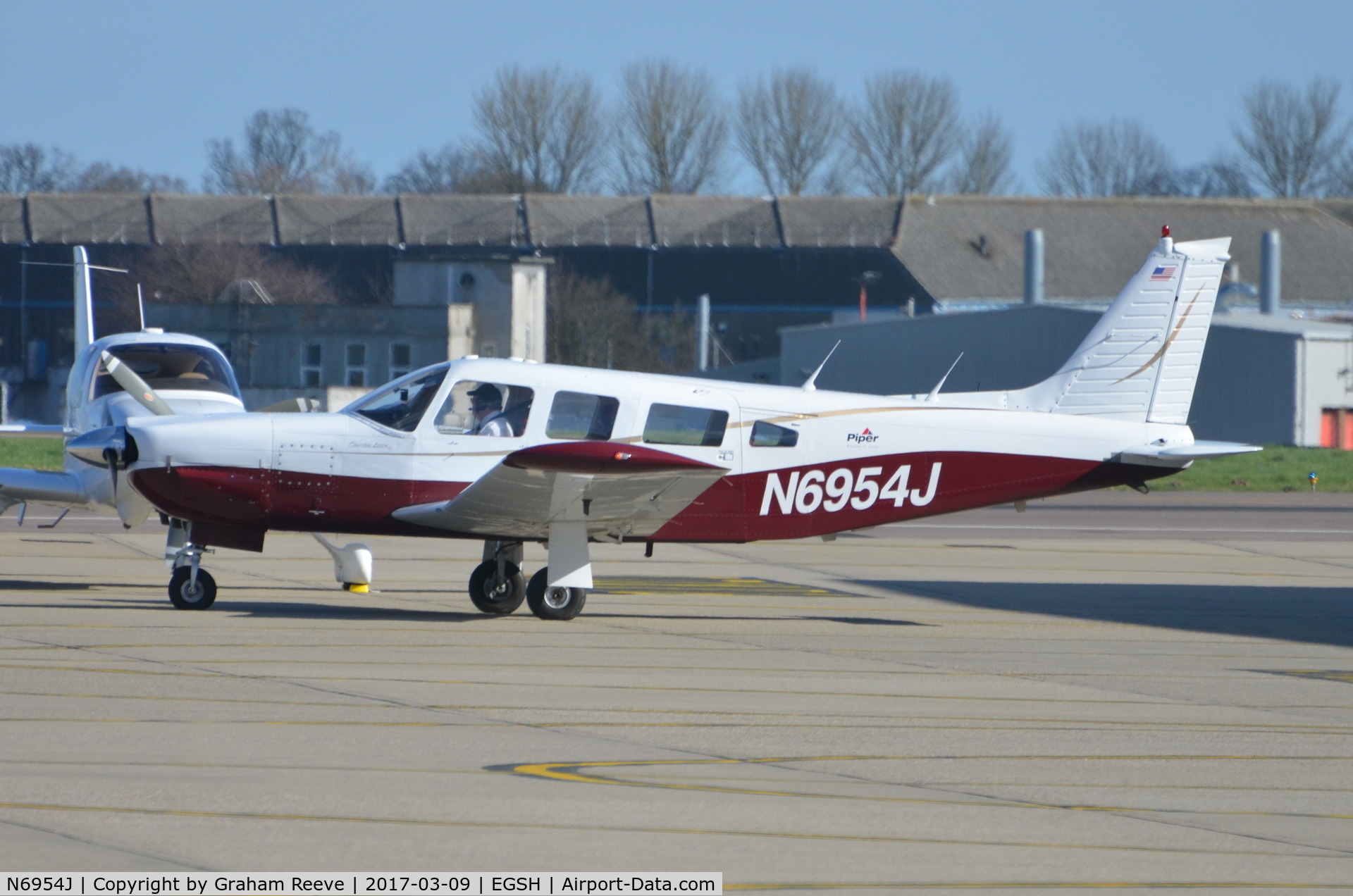 N6954J, 1976 Piper PA-32R-300 Cherokee Lance C/N 32R-7680394, Departing from Norwich.