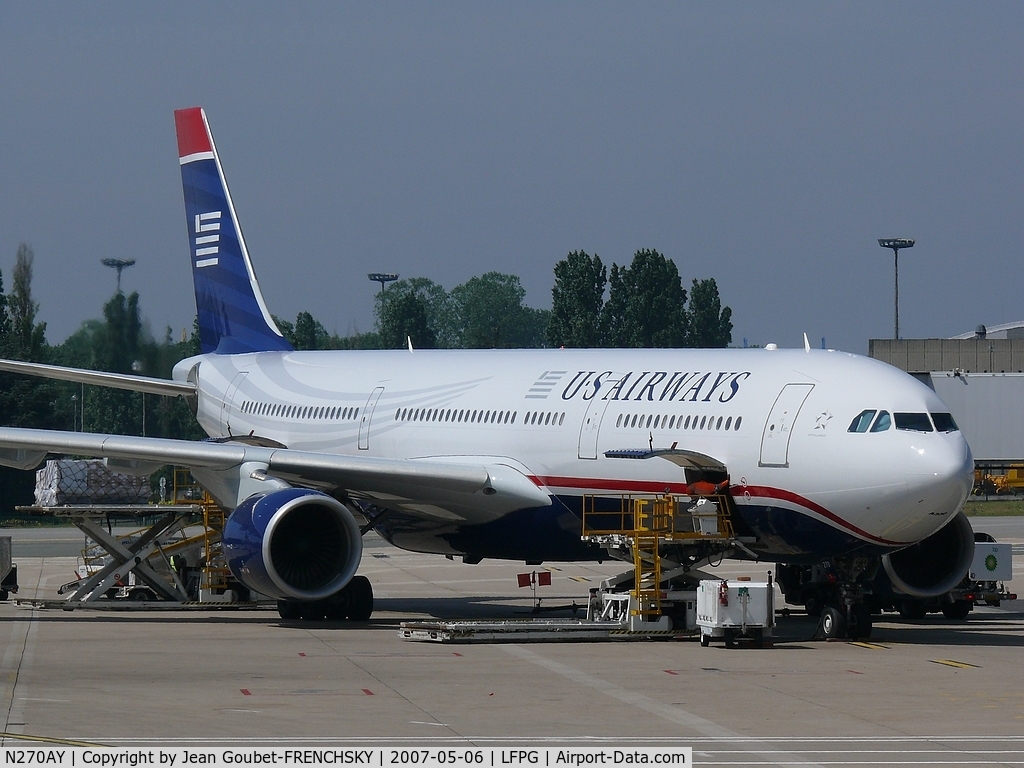 N270AY, 2000 Airbus A330-323 C/N 315, US Airways at CDG terminal 1