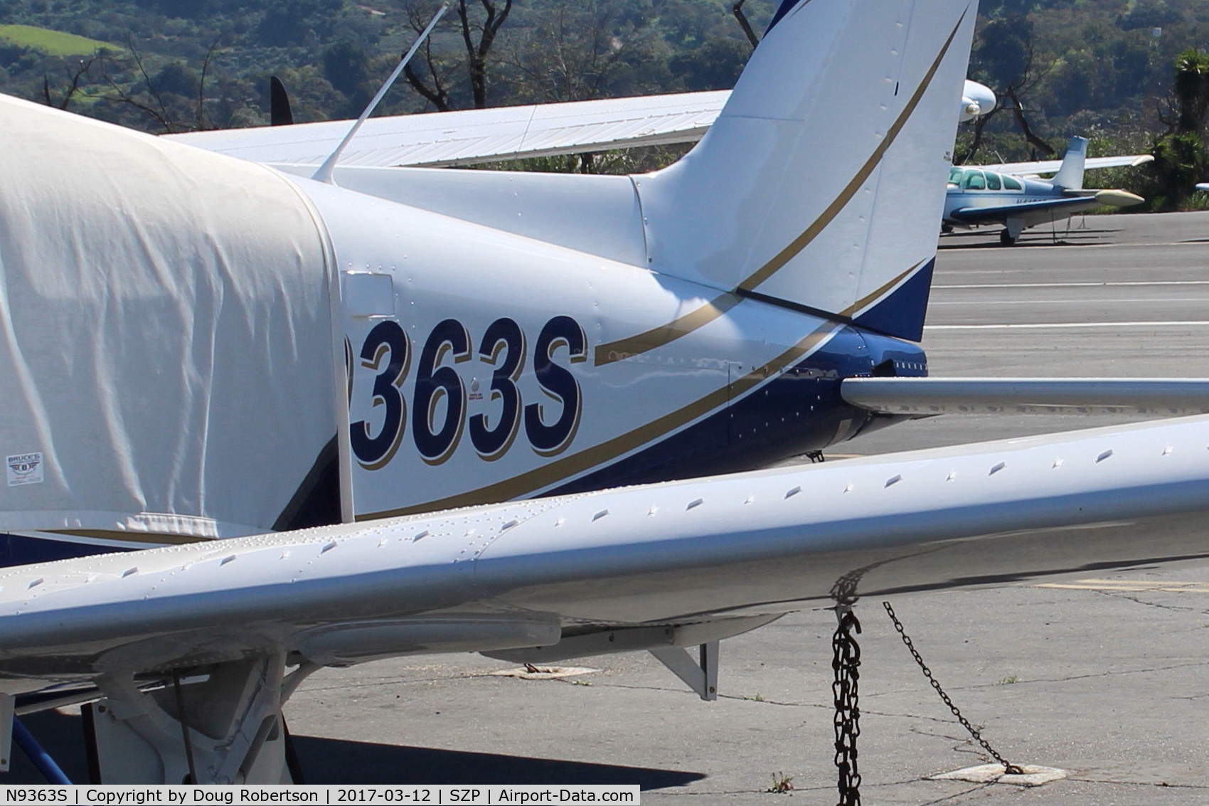 N9363S, 1975 Beech B24R Sierra C/N MC-359, 1975 Beech B24R SIERRA 200, Lycoming IO-360-A2B counter-weighted crankshaft 200 Hp, 6 seats, pilot side door, wing Micro vortex generators mod closeup