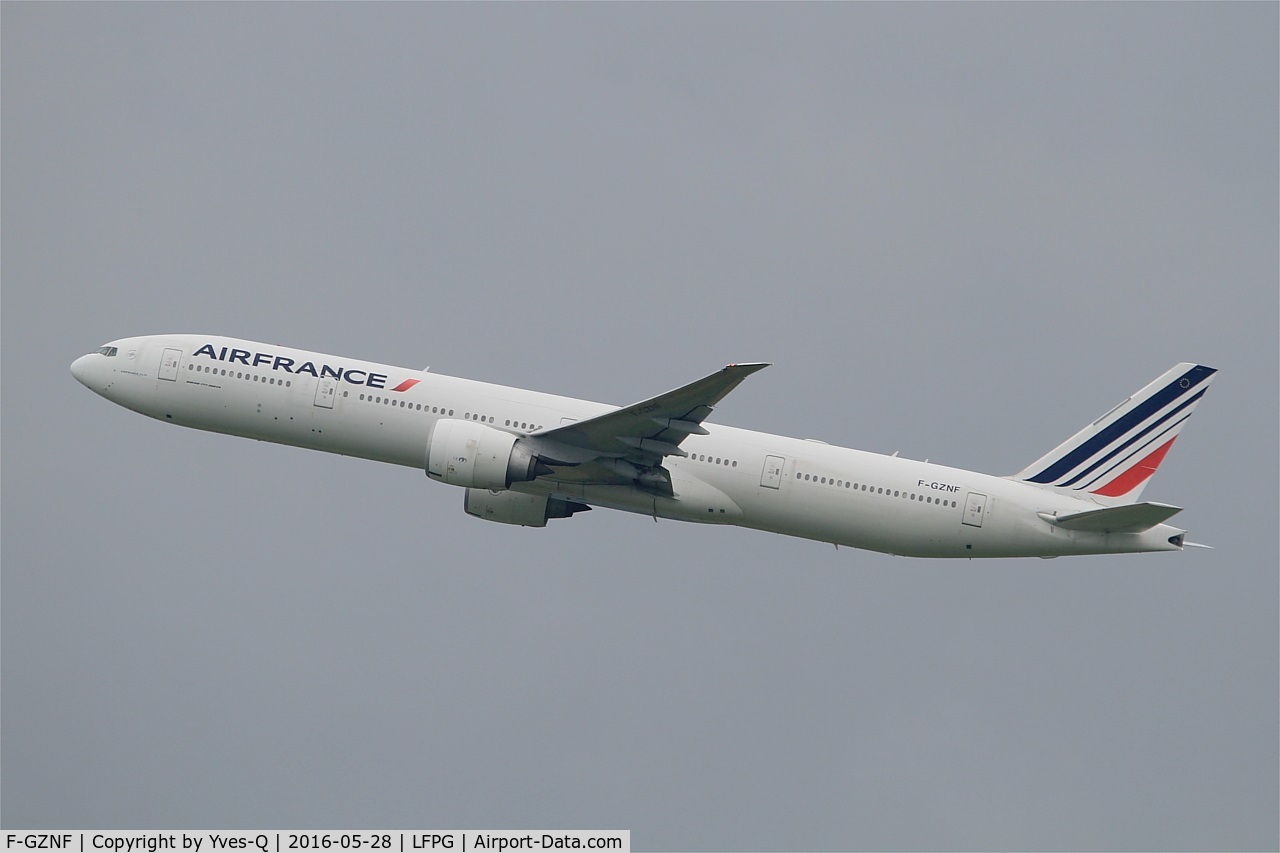 F-GZNF, 2009 Boeing 777-328/ER C/N 37433, Boeing 777-328ER, Take off rwy 08L, Roissy Charles De Gaulle airport (LFPG-CDG)