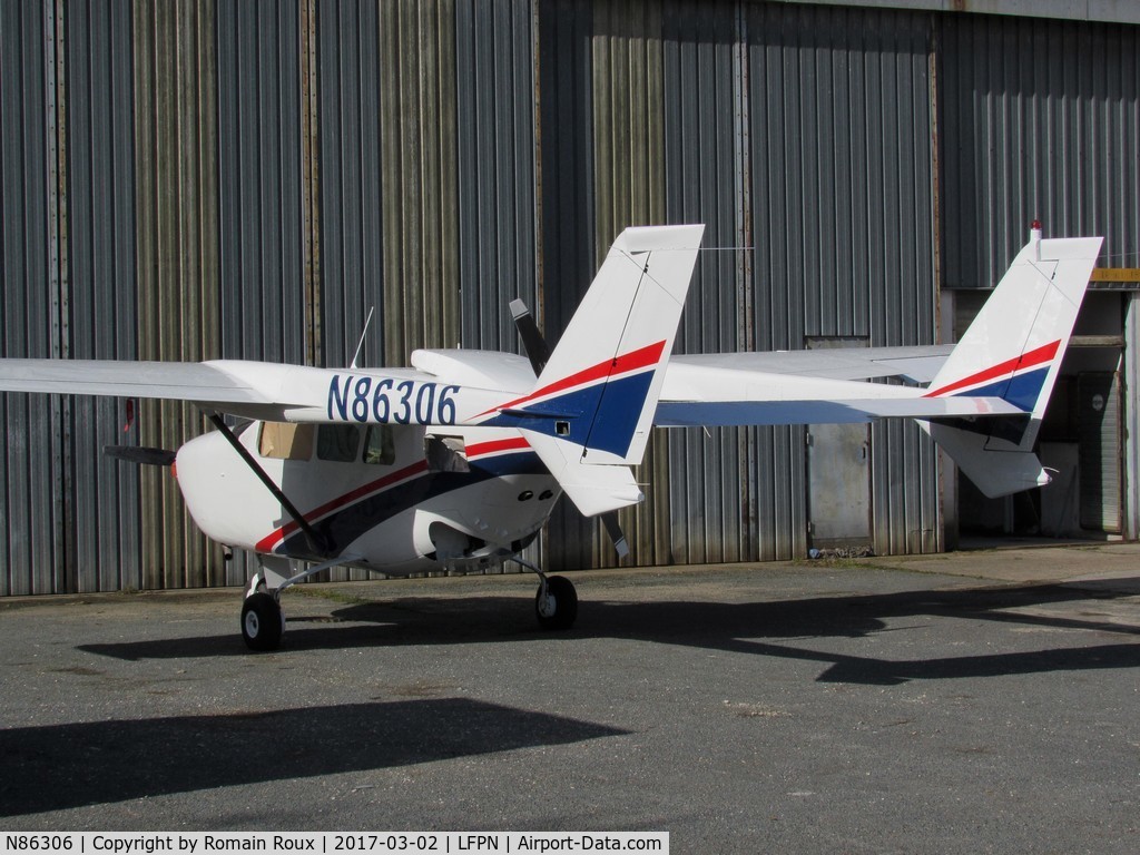 N86306, 1969 Cessna 337D Super Skymaster C/N 337-1148, Parked