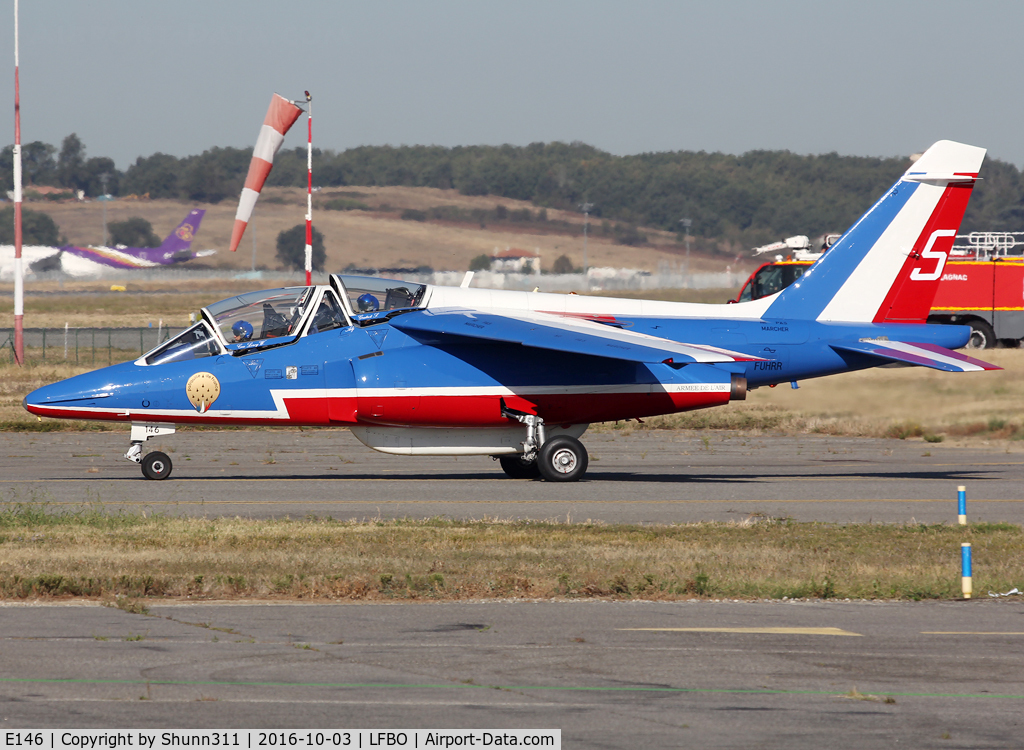 E146, Dassault-Dornier Alpha Jet E C/N E146, Taxiing for departure... Coded as '5'