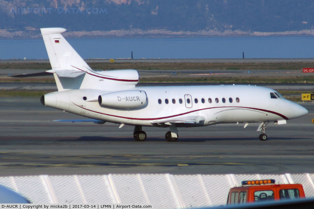 D-AUCR, Dassault Falcon 900DX C/N 606, Taxiing