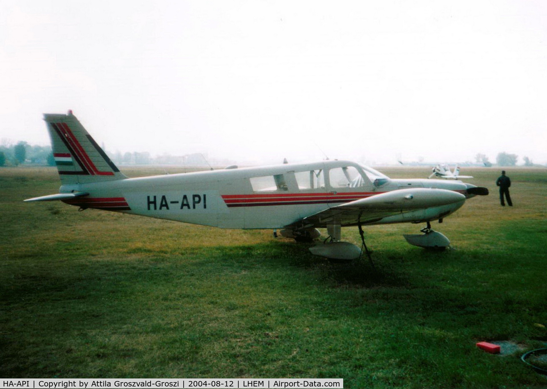 HA-API, 1966 Piper PA-32-300 Cherokee Six Cherokee Six C/N 32-40220, Esztergom Airport, Hungary