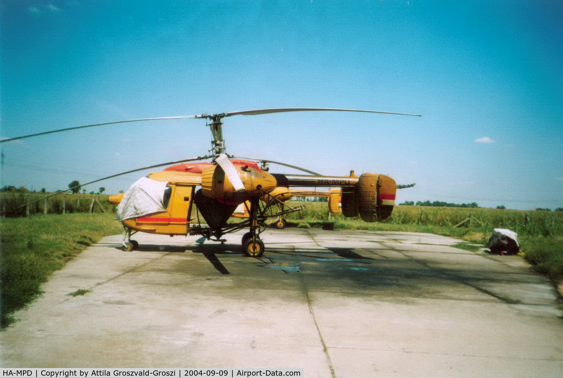 HA-MPD, 1977 Kamov Ka-26 Hoodlum C/N 7706111, Cegléd-Huszárdülö agricultural take-off field