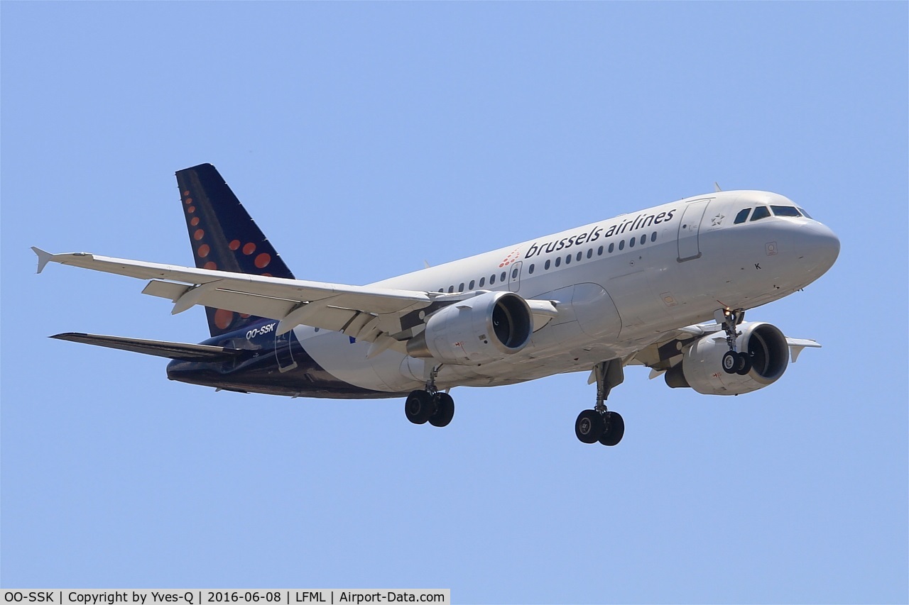 OO-SSK, 2000 Airbus A319-112 C/N 1336, Airbus A319-112, Short approach Rwy 31R, Marseille-Provence Airport (LFML-MRS)