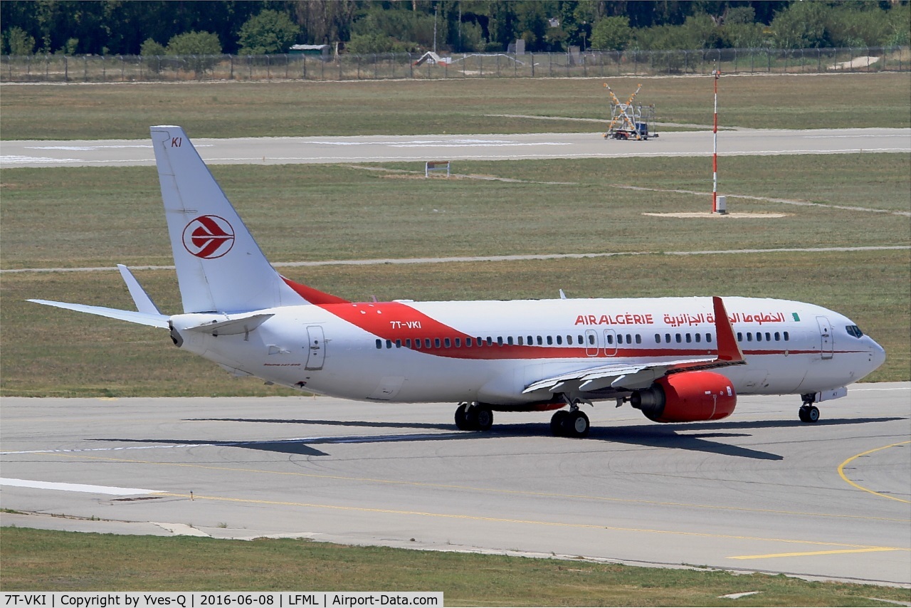 7T-VKI, 2011 Boeing 737-8D6 C/N 40863, Boeing 737-8D6, Take off run Rwy 32R, Marseille-Provence Airport (LFML-MRS)