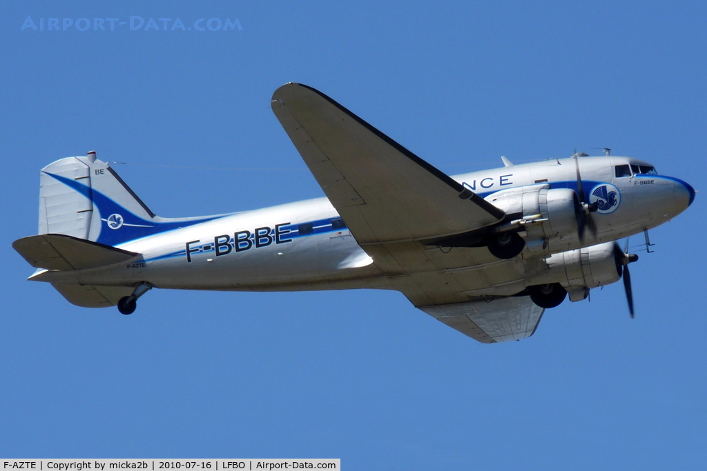 F-AZTE, 1943 Douglas C-47A-1-DL  Skytrain C/N 9172, Take off