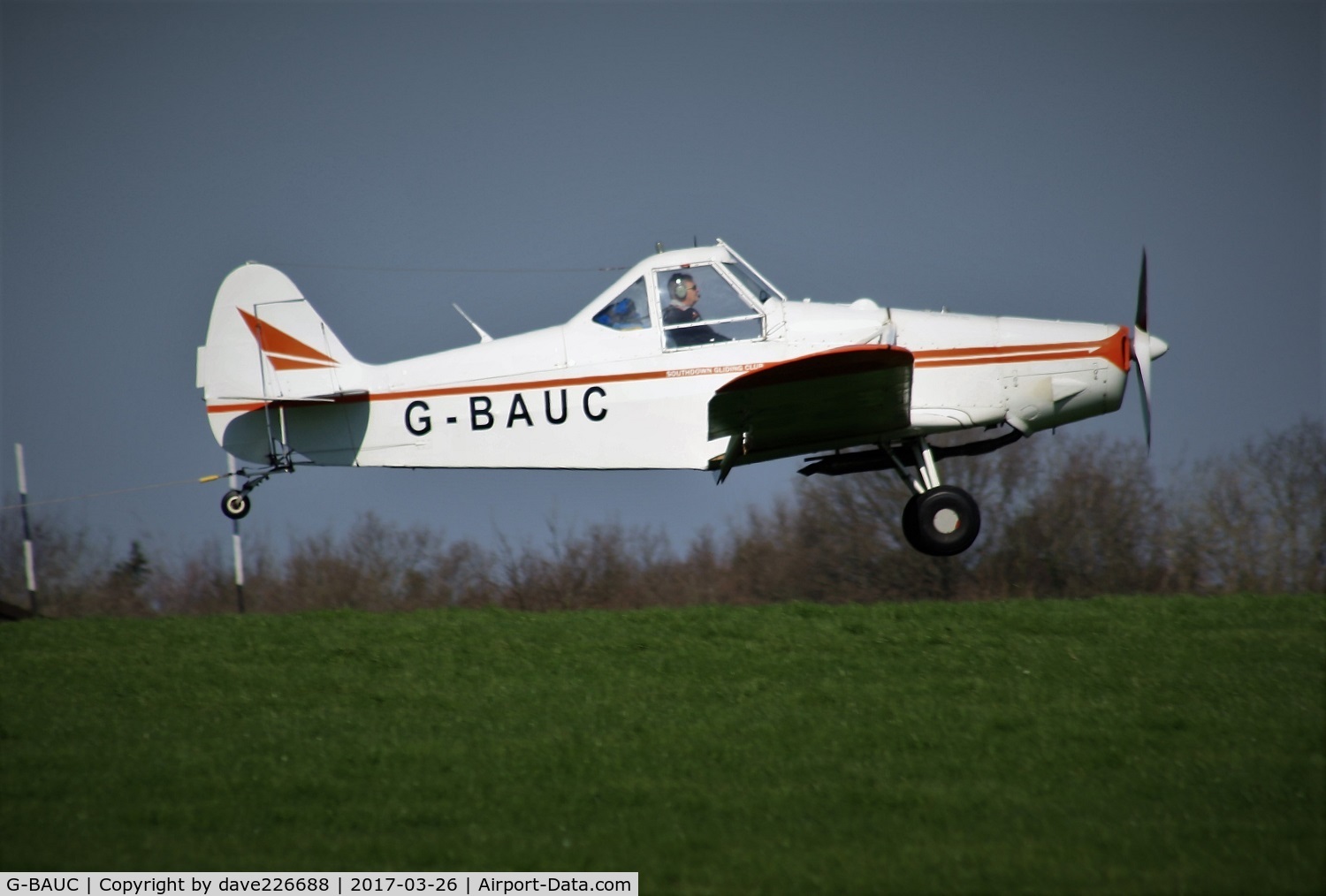 G-BAUC, 1970 Piper PA-25-235 Pawnee C/N 25-5243, G BAUC South Downs Gliding Club Tug landing at Parham Airfield Nr Storrington