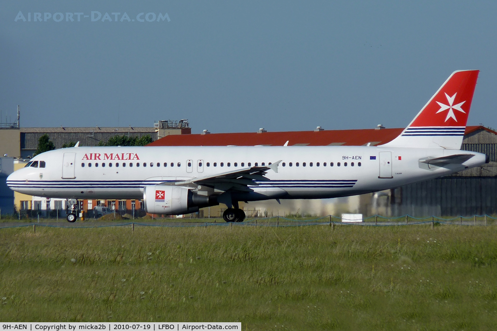 9H-AEN, 2005 Airbus A320-214 C/N 2665, Taxiing
