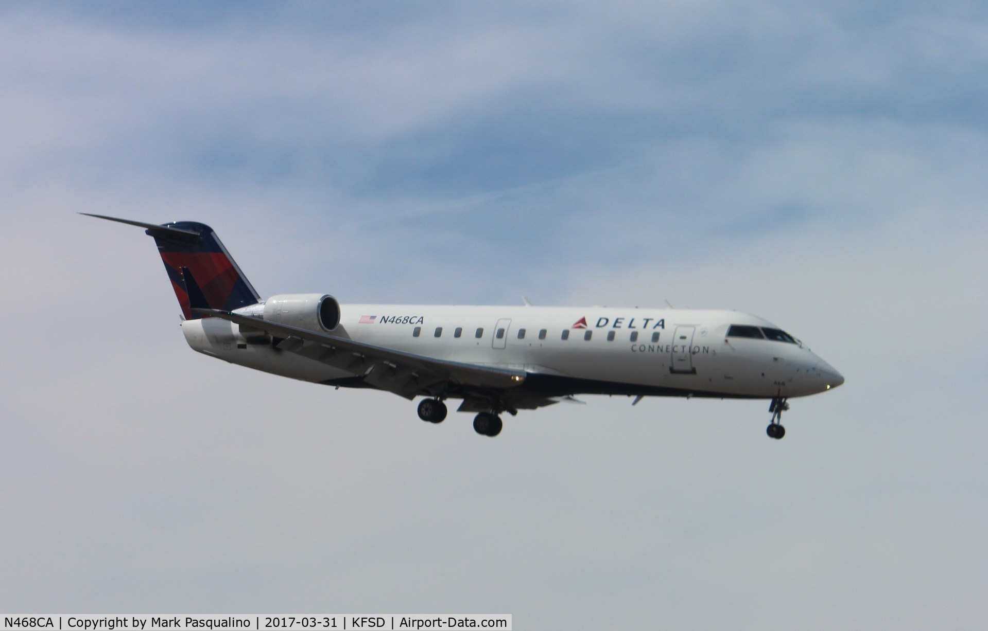 N468CA, 2002 Bombardier CRJ-200ER (CL-600-2B19) C/N 7649, CL-600-2B19