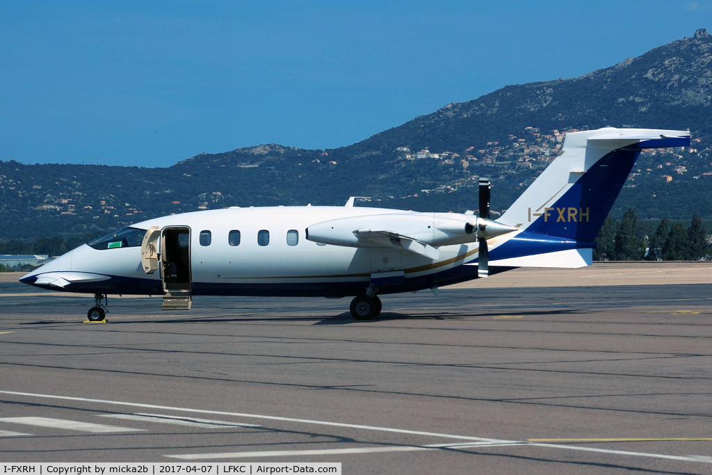 I-FXRH, 2009 Piaggio P-180 Avanti II C/N 1177, Parked