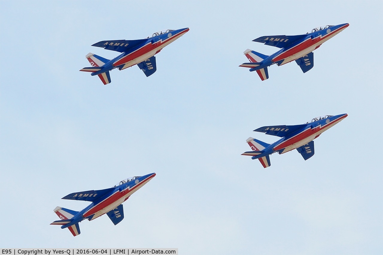 E95, Dassault-Dornier Alpha Jet E C/N E95, Dassault-Dornier Alpha Jet E (F-TERQ), Atos 2 of Patrouille de France 2016, Take off rwy 33, Istres-Le Tubé Air Base 125 (LFMI-QIE) Open day 2016