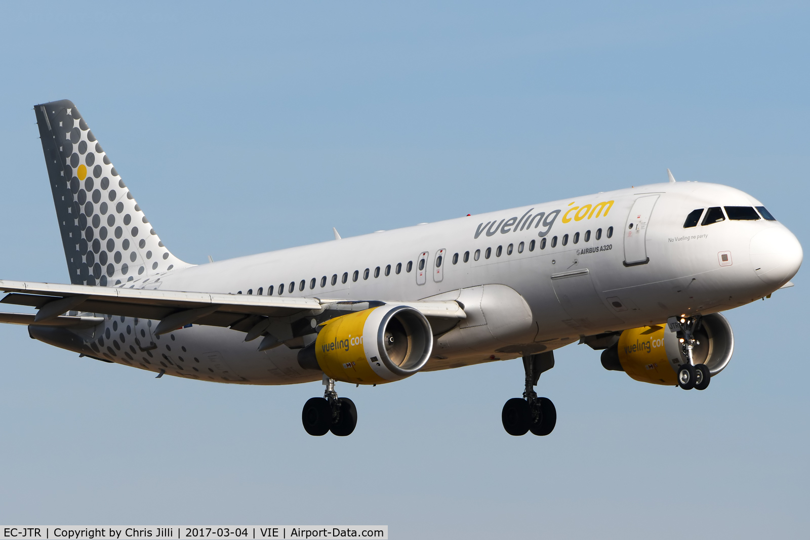 EC-JTR, 2006 Airbus A320-214 C/N 2798, Vueling