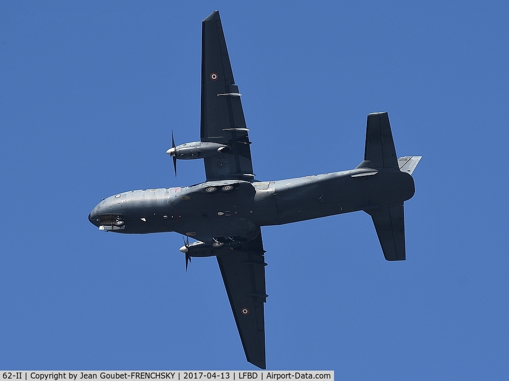 62-II, Casa CN-235-200M C/N C111, COTAM (ET 1/62 Vercors) landing 23 after dropping