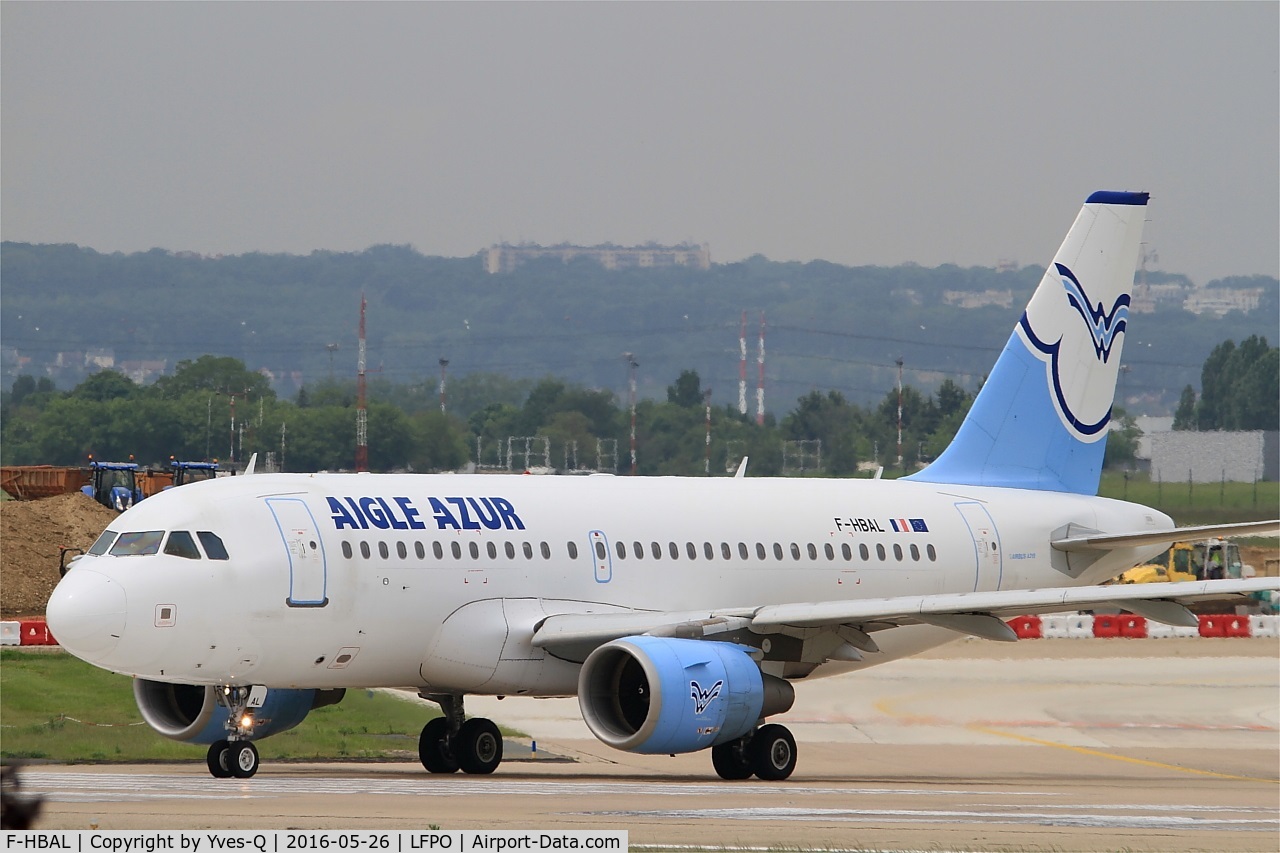 F-HBAL, 2006 Airbus A319-111 C/N 2870, Airbus A319-111, Lining up rwy 08, Paris-Orly airport (LFPO-ORY)