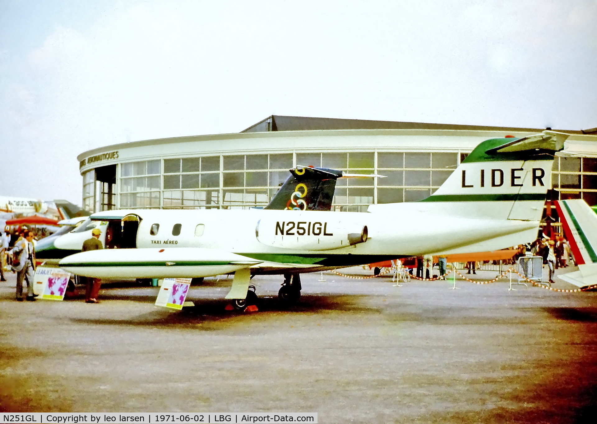 N251GL, 1970 Gates Learjet 25C C/N 061, Paris Air Show 2.6.1971