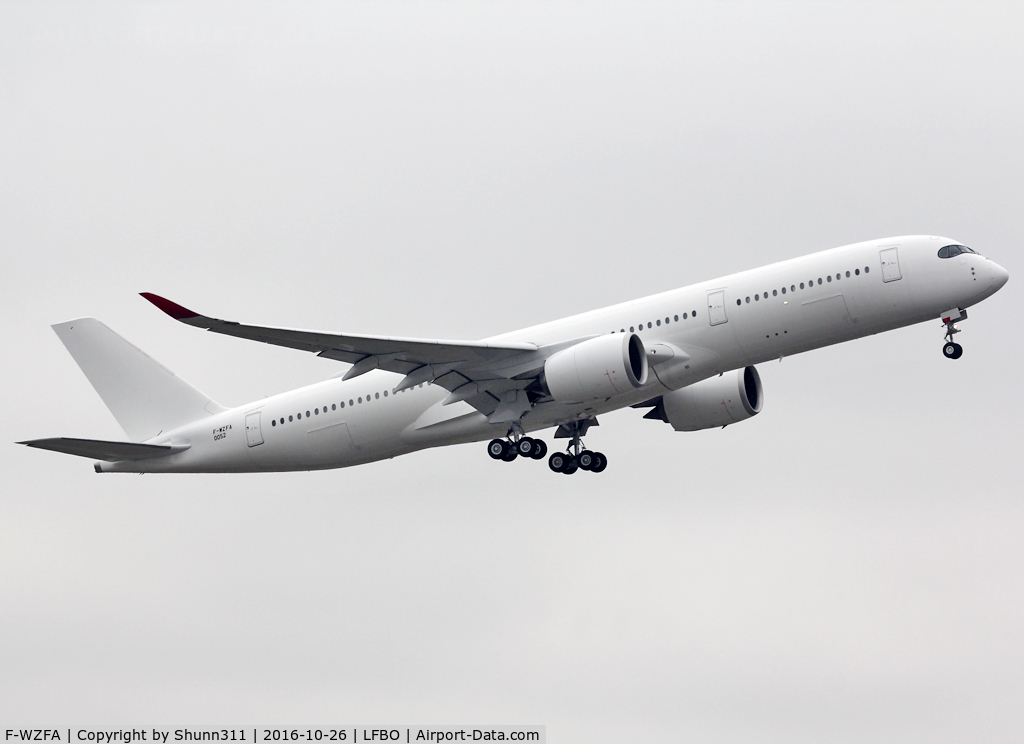 F-WZFA, 2016 Airbus A350-941 C/N 0052, C/n 0052 - Intended for SriLankan as 4R-XWA but ntu... Now for Sichuan Airlines