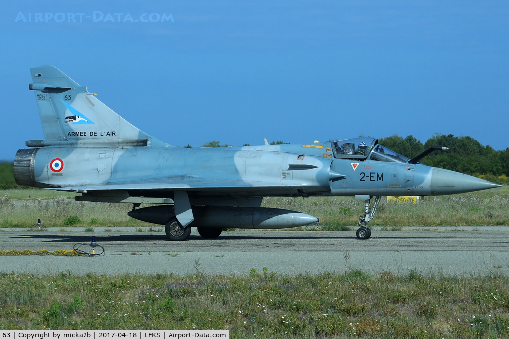 63, Dassault Mirage 2000-5F C/N 281, Taxiing