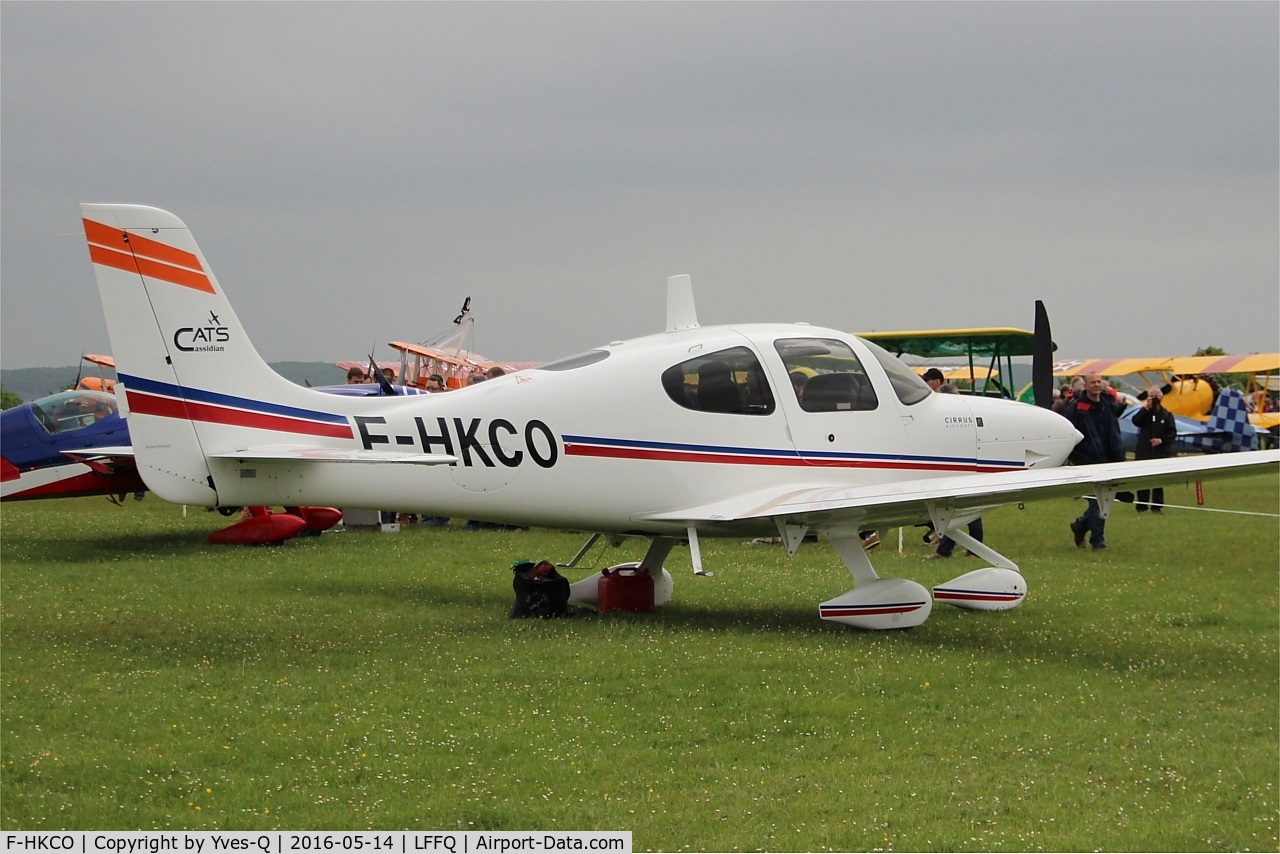 F-HKCO, 2012 Cirrus SR22 C/N 3878, Cirrus SR22, Displayed at La Ferté-Alais airfield (LFFQ) Air show 2016