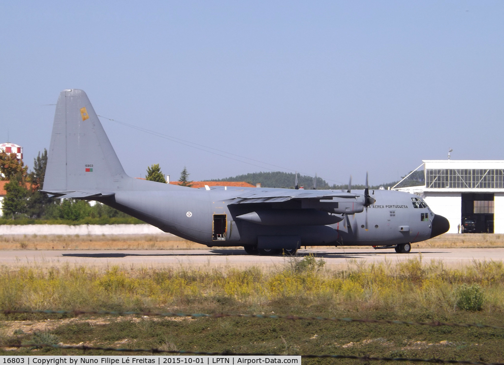 16803, 1978 Lockheed C-130H Hercules C/N 382-4772, Taxying