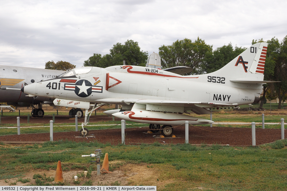 149532, Douglas A-4L Skyhawk C/N 12857, VA-204 markings