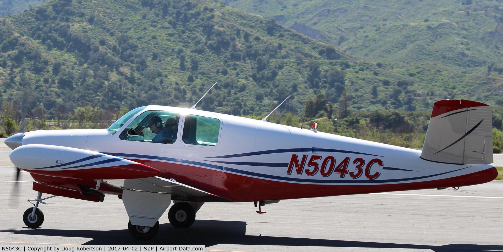 N5043C, 1950 Beech B35 Bonanza C/N D-2305, 1950 Beech B35 BONANZA, Continental E225 upgrade, tip tanks, taxi to Rwy 22