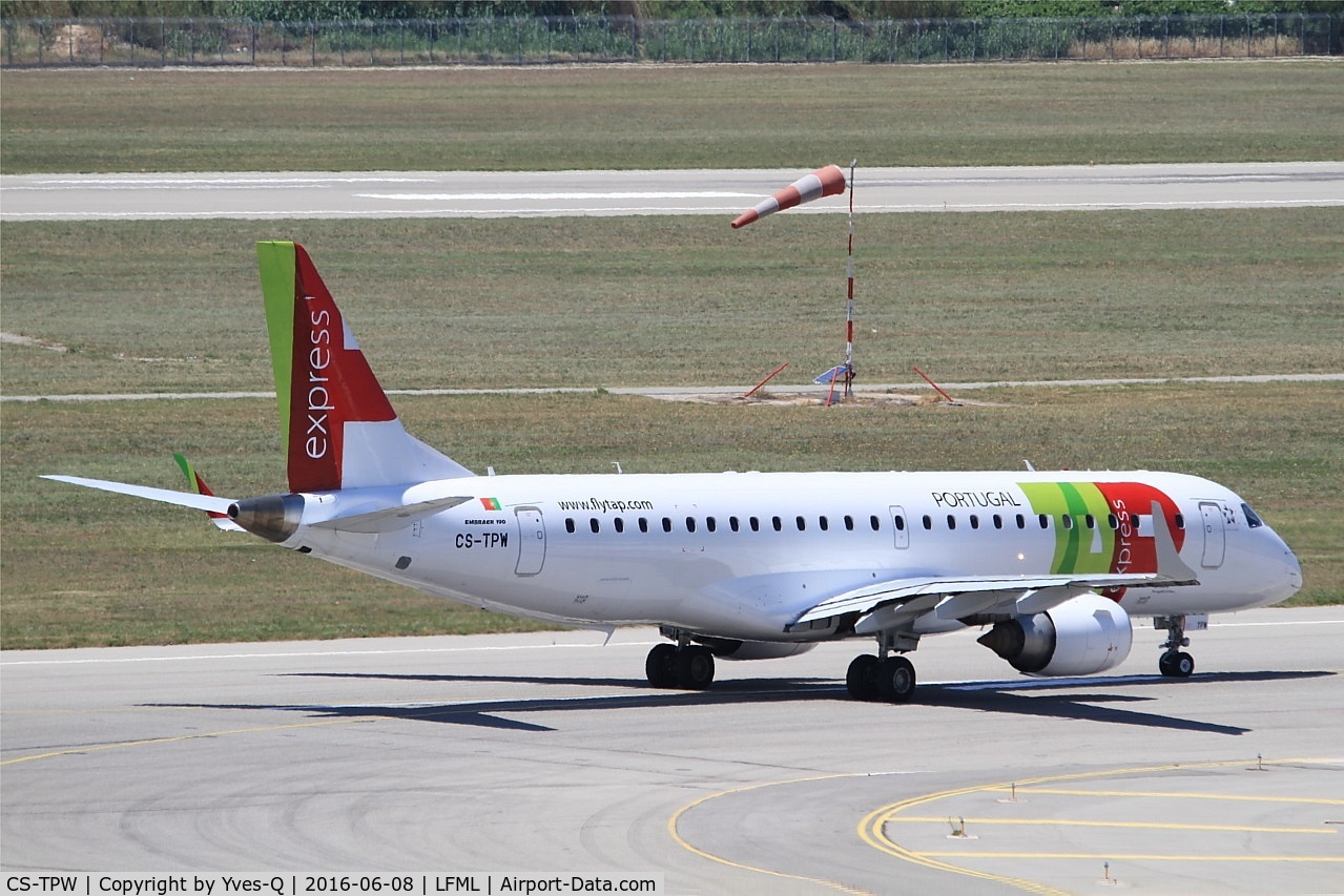CS-TPW, 2012 Embraer 190LR (ERJ-190-100LR) C/N 19000550, Embraer ERJ-190LR, Ready to take off rwy 31R, Marseille-Provence Airport (LFML-MRS)