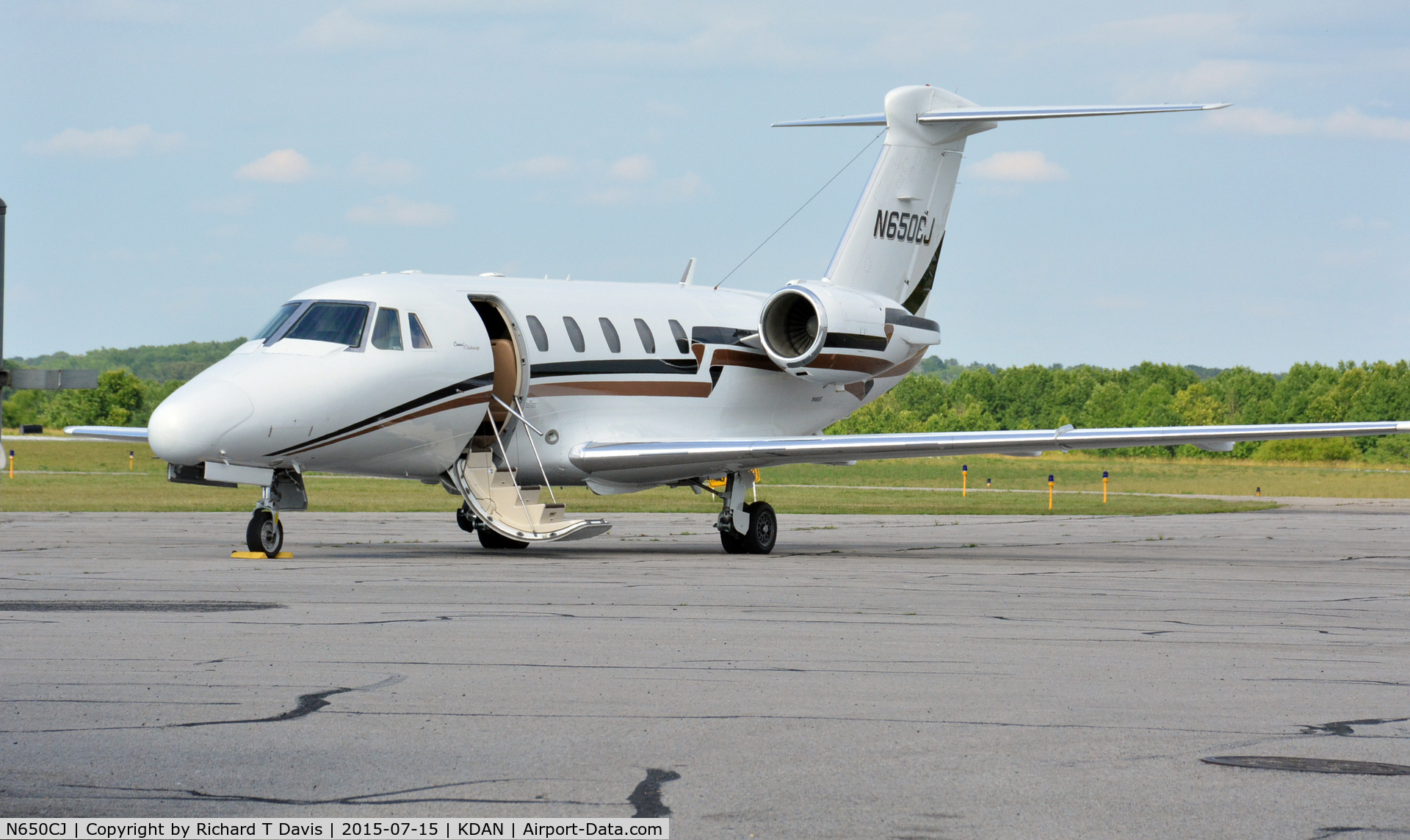 N650CJ, 1994 Cessna 650 C/N 650-7044, 1994 Cessna 650 in Danville Va.