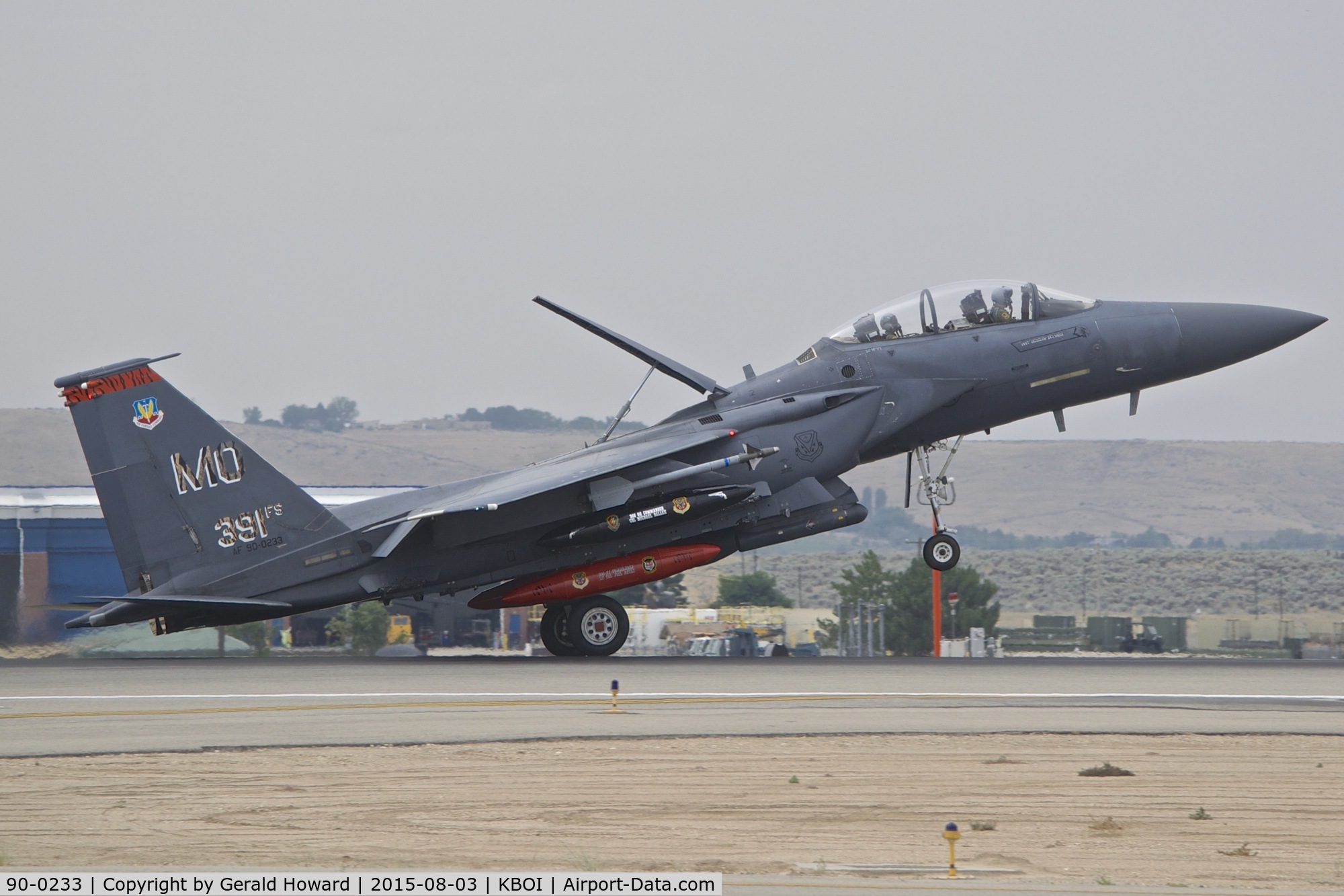 90-0233, 1990 McDonnell Douglas F-15E Strike Eagle C/N 1163/E135, Landing roll out on RWY 28R.  391st Fighter Sq., 