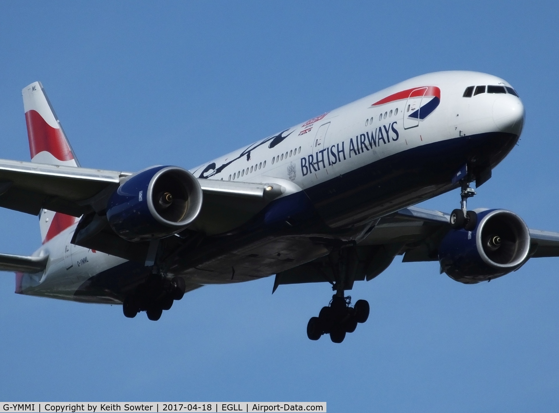 G-YMMI, 2000 Boeing 777-236 C/N 30310, Short finals to land Heathrow 09L