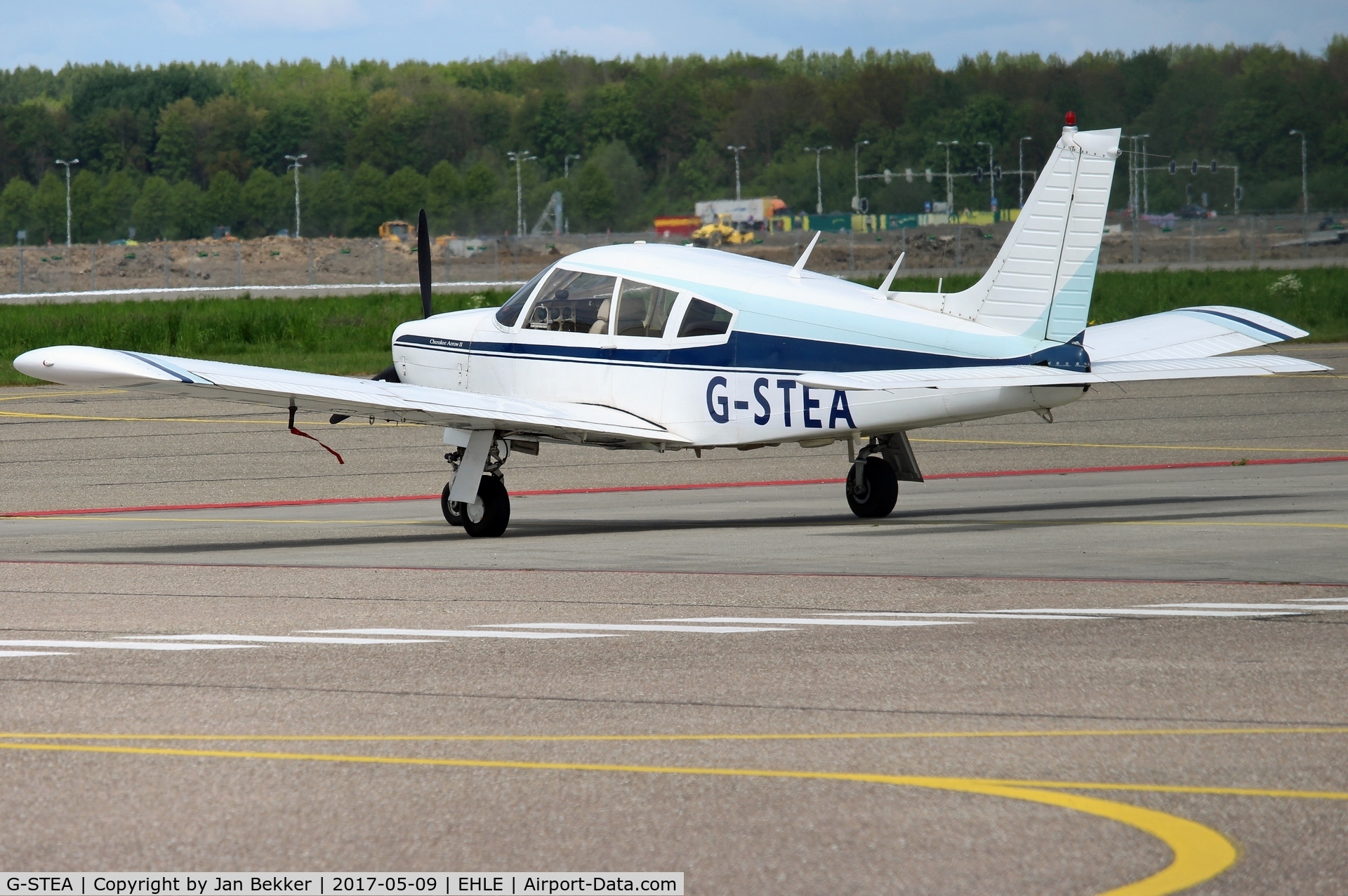 G-STEA, 1972 Piper PA-28R-200 II Cherokee Arrow C/N 28R-7235096, Lelystad Airport