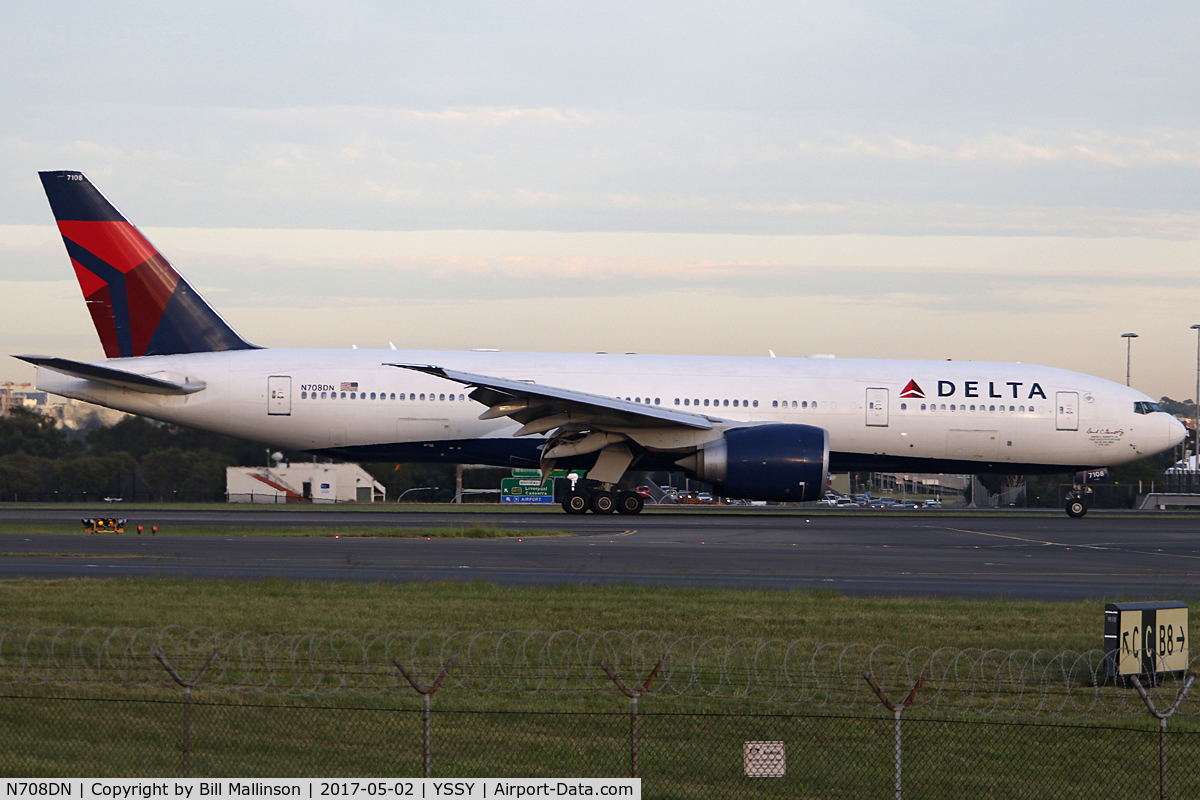 N708DN, 2009 Boeing 777-232/LR C/N 39254, just in from USA