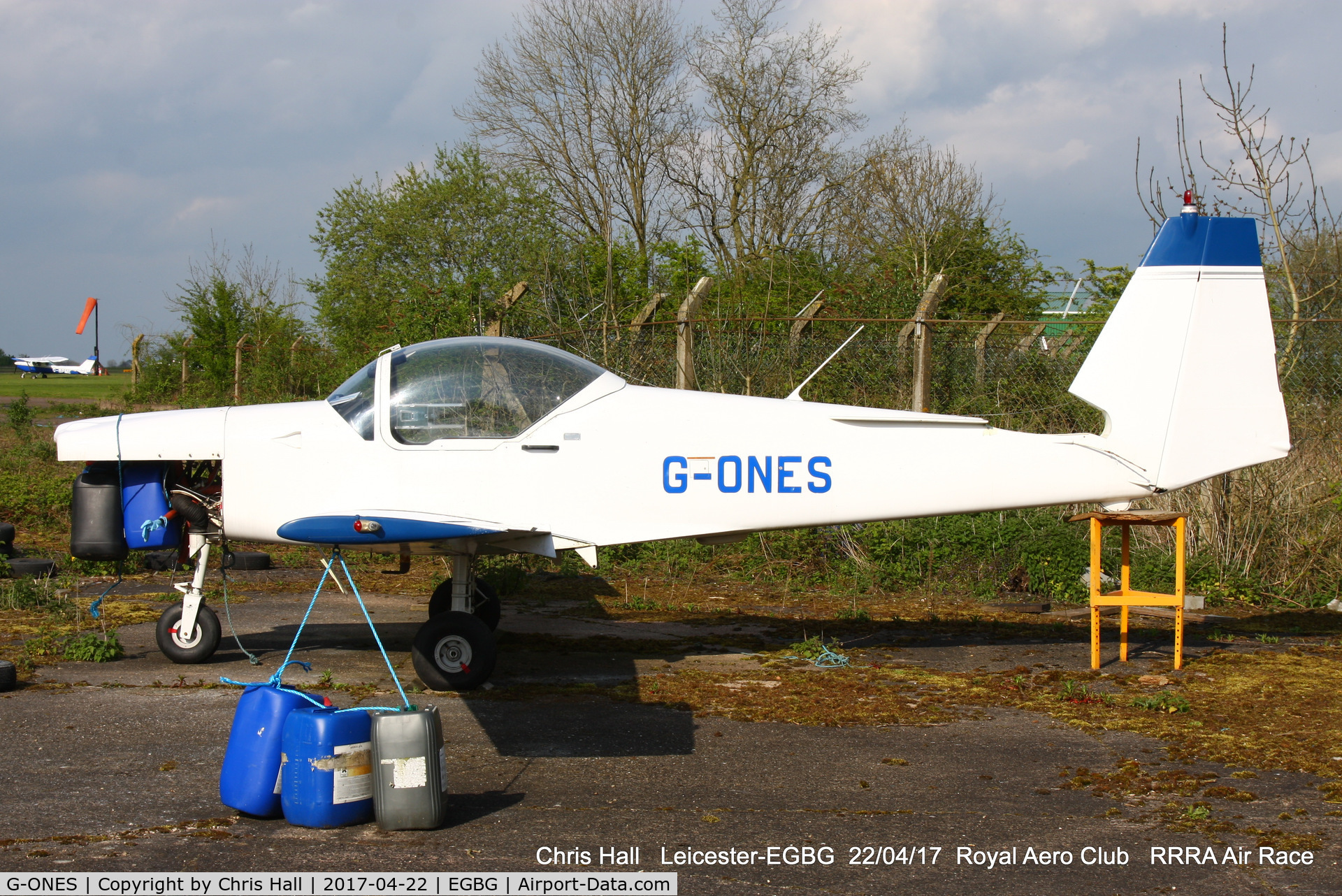 G-ONES, 1987 Slingsby T-67M-200 Firefly C/N 2046, at Leicester