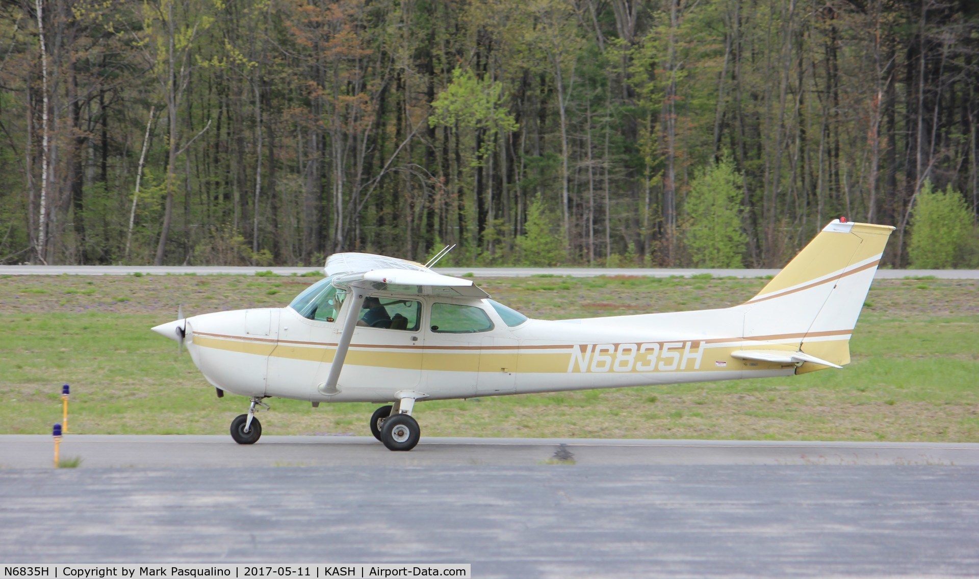 N6835H, 1975 Cessna 172M C/N 17265602, Cessna 172M