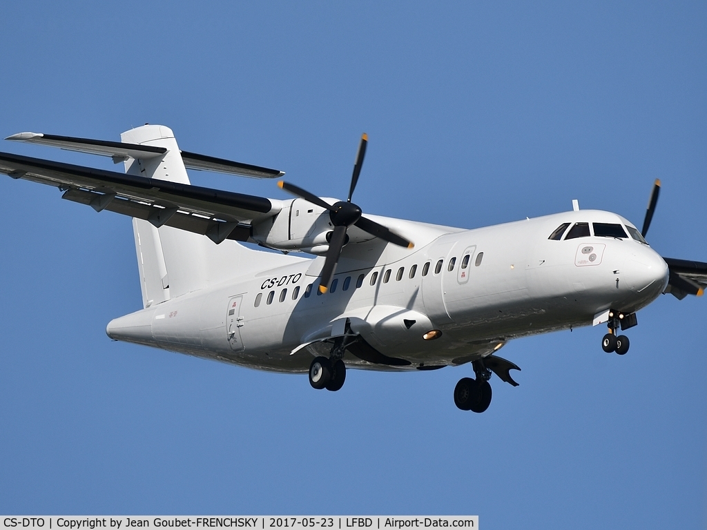 CS-DTO, 1988 ATR 42-300 C/N 095, Lease Fly, 