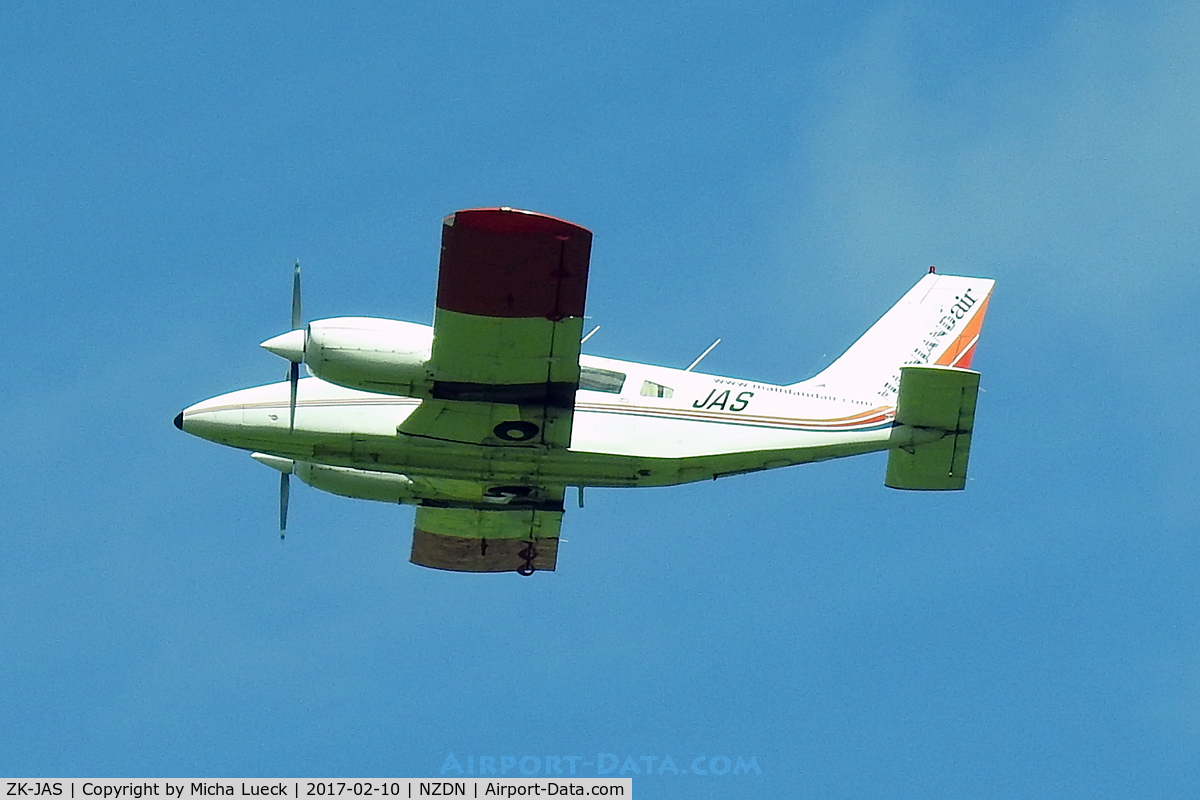 ZK-JAS, Piper PA-34-220T C/N 34-48010, At Dunedin