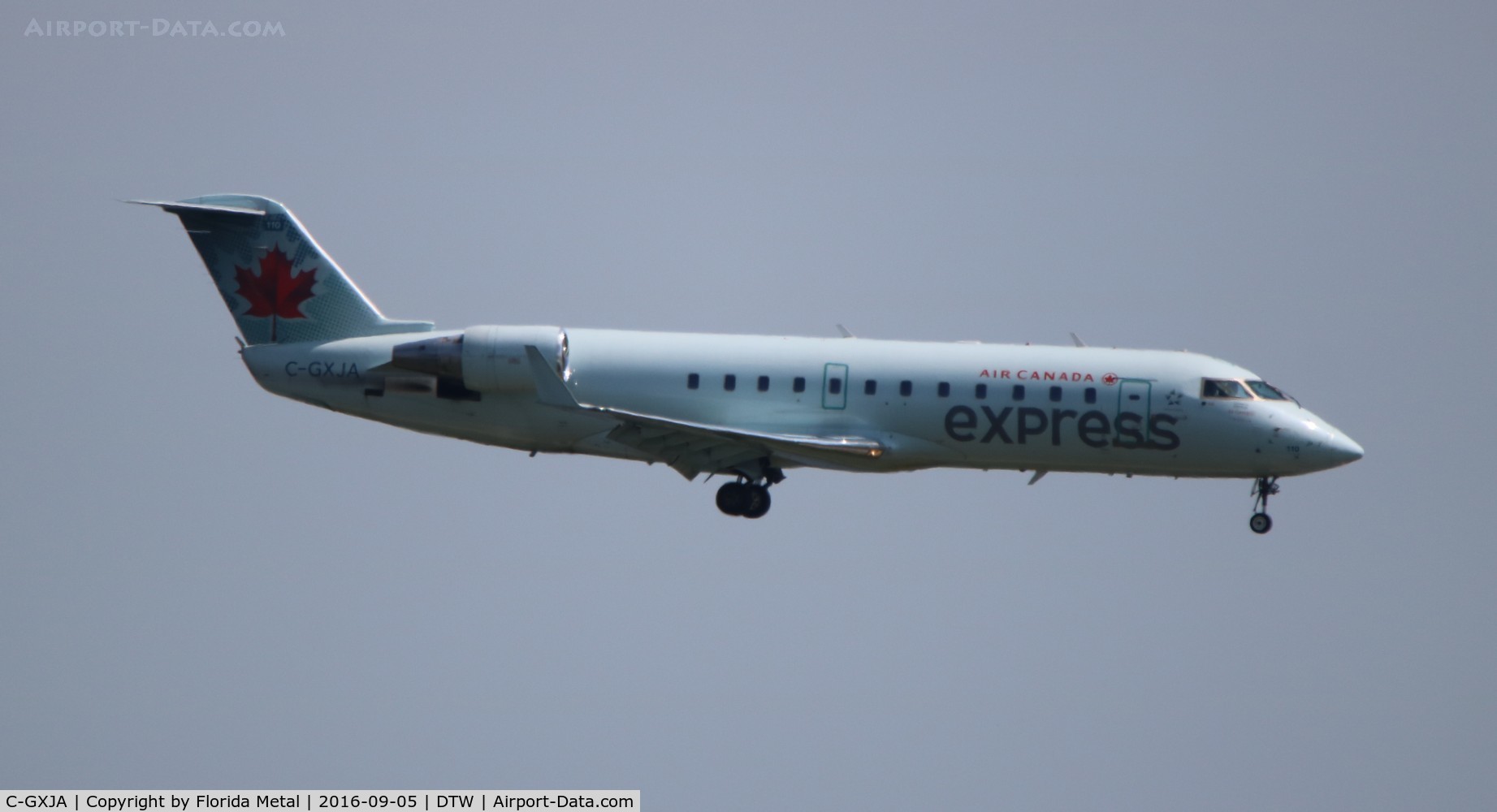 C-GXJA, 2005 Bombardier CRJ-200ER (CL-600-2B19) C/N 8017, Air Canada Express