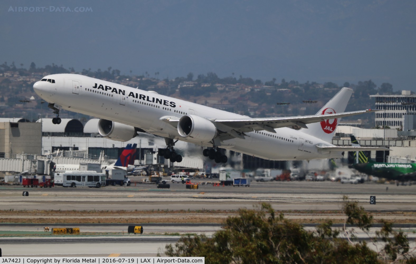 JA742J, 2009 Boeing 777-346/ER C/N 36129, Japan Airlines