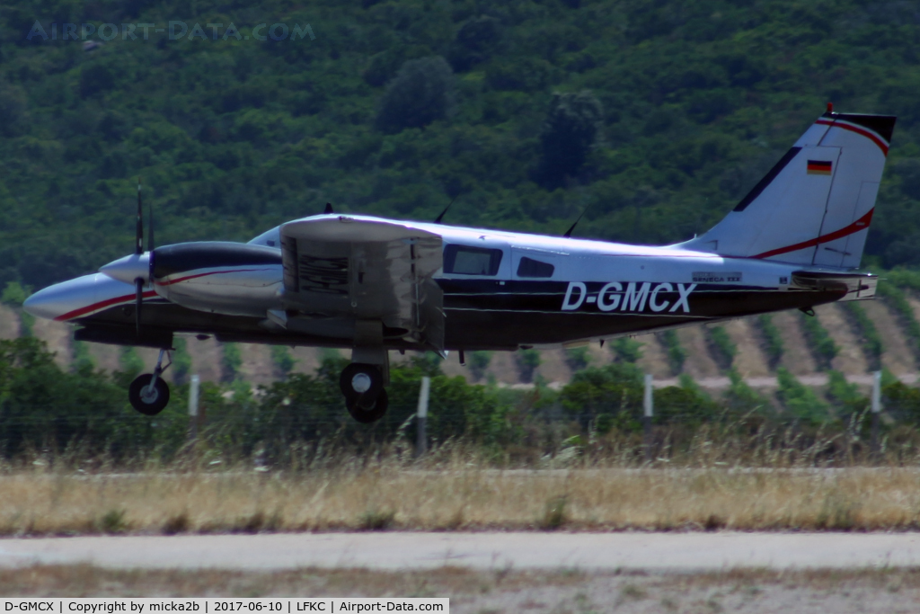 Aircraft D-GMCX Photo
