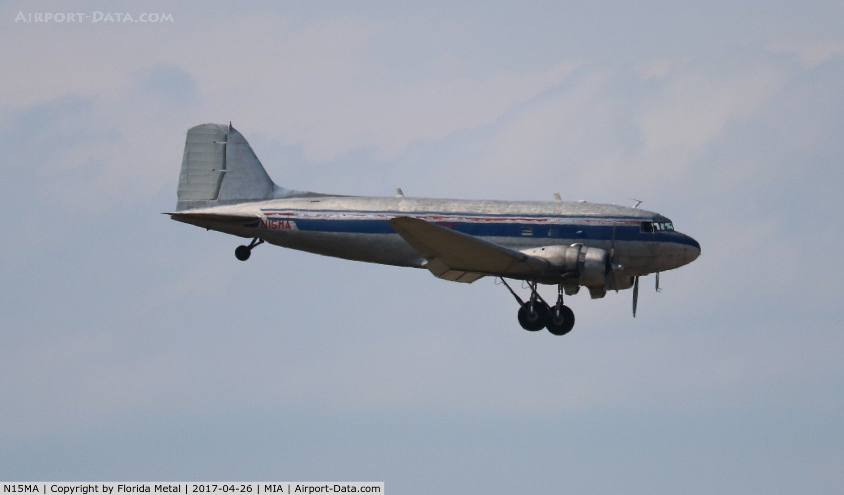 N15MA, 1943 Douglas DC3C-S1C3G (C-47A) C/N 19286, DC-3C