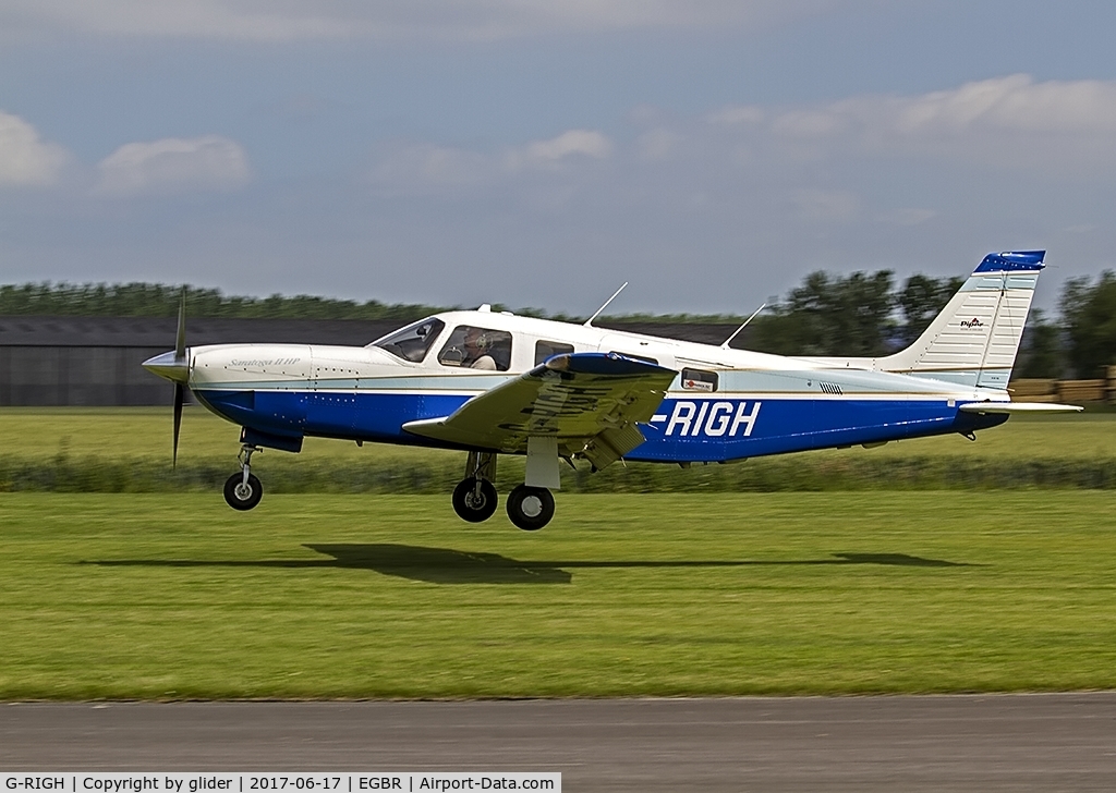 G-RIGH, 1998 Piper PA-32R-301 Saratoga II HP C/N 3246123, arrival
