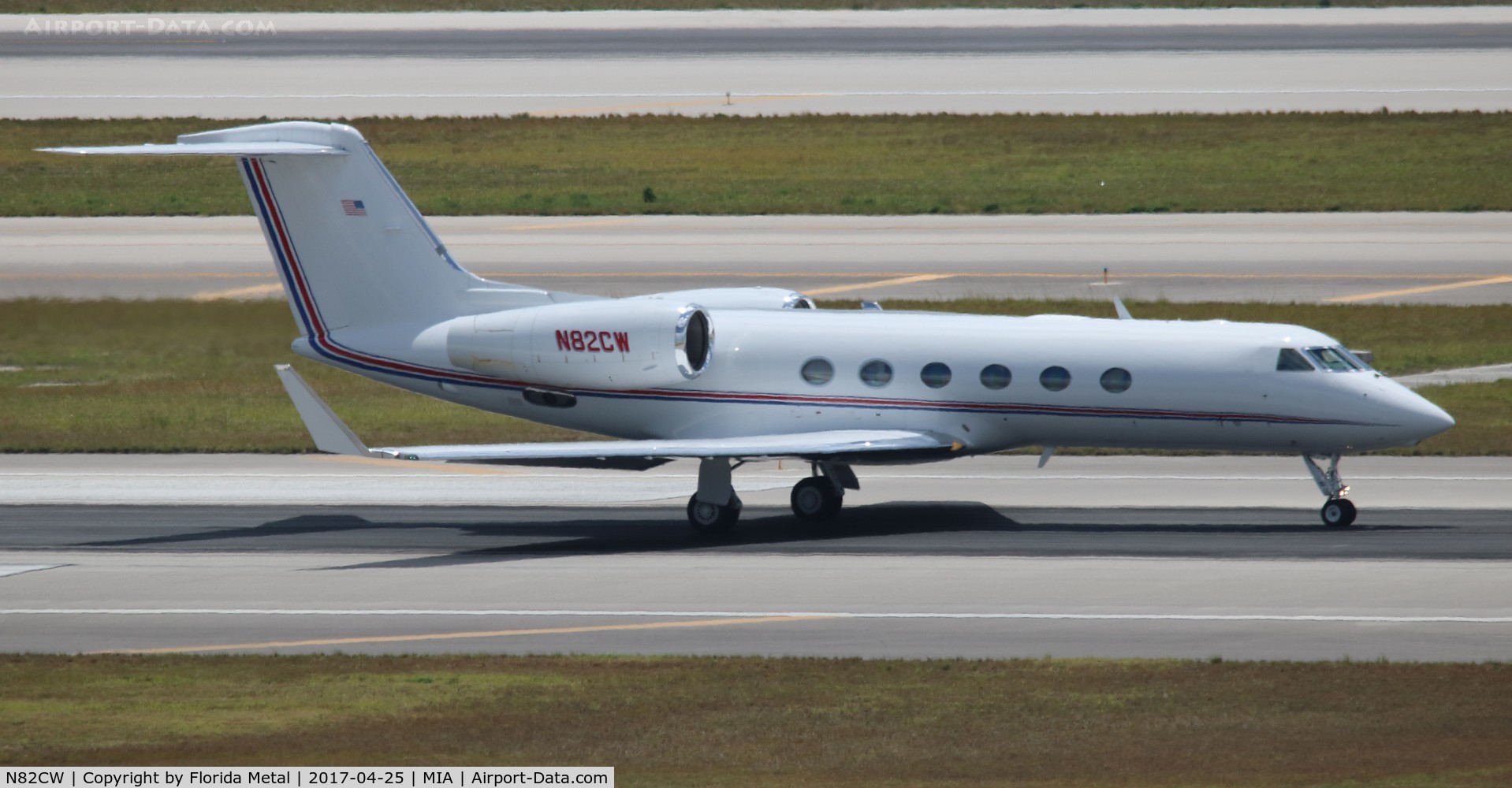 N82CW, 2005 Gulfstream Aerospace G-IV (G350) C/N 4019, Gulfstream G350